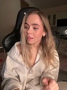 SkyBriii online show from 03.20.25