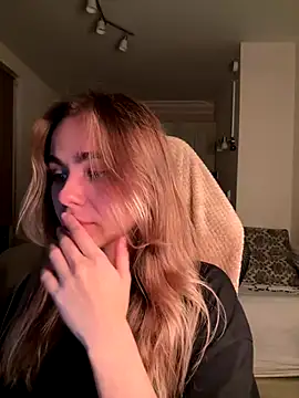 SkyBriii online show from 09.23.25