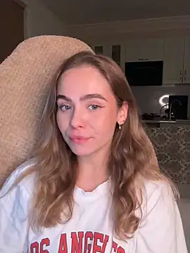 SkyBriii online show from 10.05.25