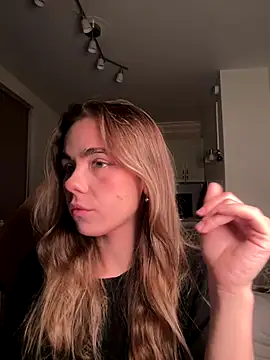 SkyBriii online show from 10.14.25