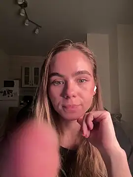 SkyBriii online show from 10.21.25