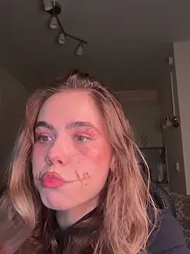 SkyBriii online show from 10.31.25