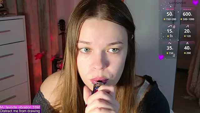 Snapshot of ValBae chatting on 10.19.25 ValBae online show from 10.19.25