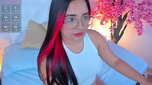 victoria18x online show from 10.02.25