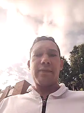 Snapshot of misterioso258 chatting on 12.19.25 misterioso258 online show from 12.19.25