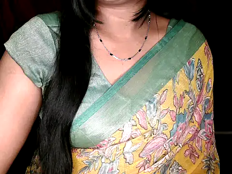 Snapshot of shila20 chatting on 10.12.25 shila20 online show from 10.12.25