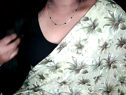 Snapshot of shila20 chatting on 10.19.25 shila20 online show from 10.19.25