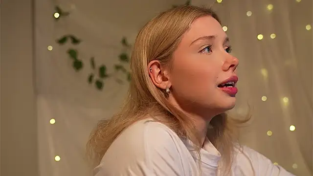 april blush online show from 02.04.25