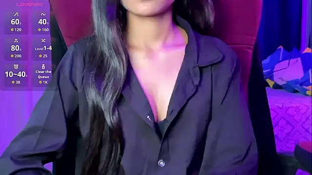 Snapshot of Kayzza_5 chatting on 10.06.25 Kayzza 5 online show from 10.06.25