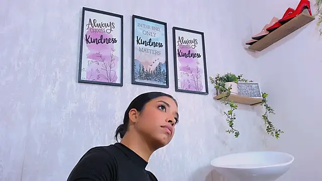 Camile Diazzz online show from 03.05.25