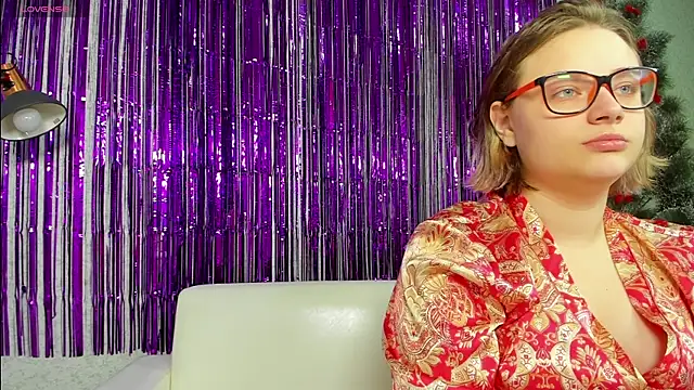 Snapshot of Seductive_She_Wolf chatting on 01.18.25 Seductive She Wolf online show from 01.18.25