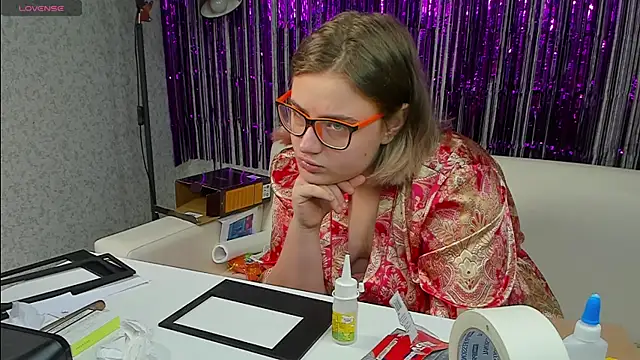 Snapshot of Seductive_She_Wolf chatting on 01.18.25 Seductive She Wolf online show from 01.18.25