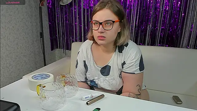 Snapshot of Seductive_She_Wolf chatting on 01.18.25 Seductive She Wolf online show from 01.18.25