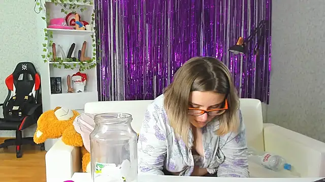 Snapshot of Seductive_She_Wolf chatting on 02.24.25 Seductive She Wolf online show from 02.24.25