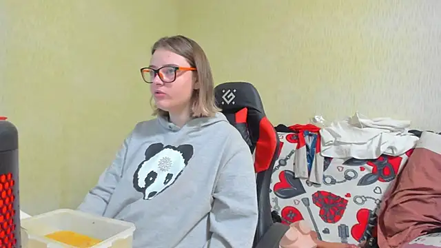 Snapshot of Seductive_She_Wolf chatting on 03.14.25 Seductive She Wolf online show from 03.14.25