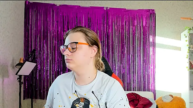 Snapshot of Seductive_She_Wolf chatting on 03.19.25 Seductive She Wolf online show from 03.19.25