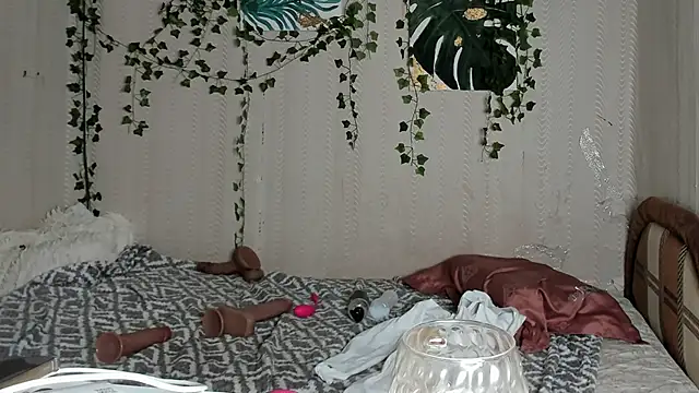 Snapshot of Seductive_She_Wolf chatting on 09.11.25 Seductive She Wolf online show from 09.11.25