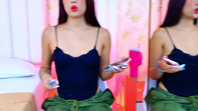 Mia-Monroe online show from 10.08.25