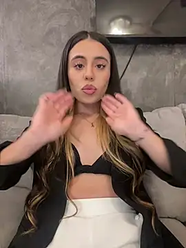 AbyThompson online show from 01.15.25