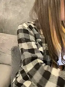 AbyThompson online show from 01.22.25