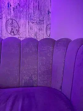 AbyThompson online show from 09.30.25