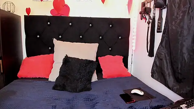 Taylorbdsm online show from 02.18.25
