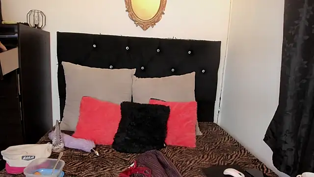 Taylorbdsm online show from 03.06.25