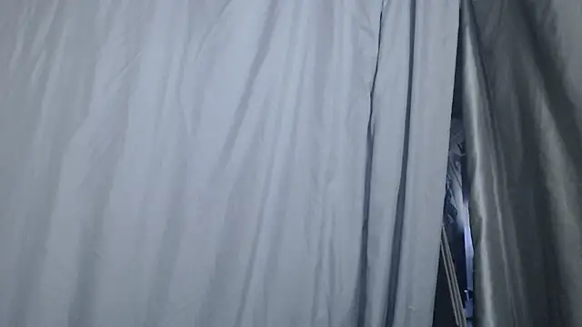 Snapshot of 1BECHA1 chatting on 10.31.25 1BECHA1 online show from 10.31.25