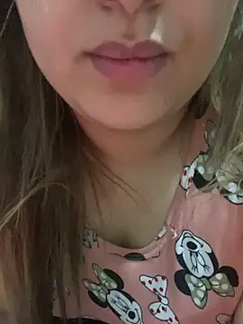 yassminsexy22 online show from 02.15.26