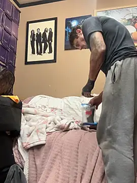 Snapshot of UtopianMisfit1 chatting on 02.06.26 UtopianMisfit1 online show from 02.06.26