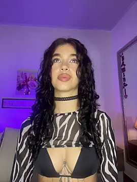 MarianaSnake online show from 11.23.25