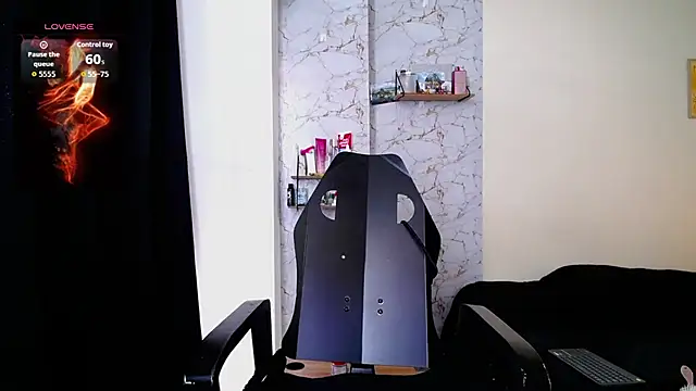 Snapshot of akinoro_ chatting on 03.20.26 akinoro online show from 03.20.26