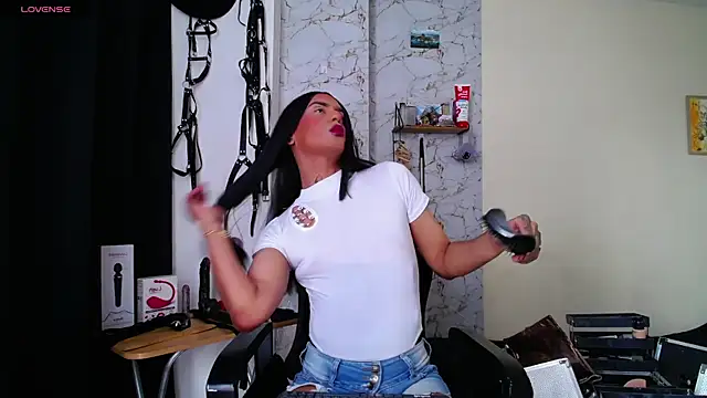 Snapshot of akinoro_ chatting on 04.01.26 akinoro online show from 04.01.26