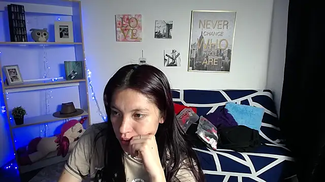 Snapshot of Sian__1 chatting on 12.24.24 Sian 1 online show from 12.24.24
