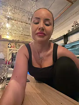 Snapshot of beautydiamond chatting on 07.16.26 beautydiamond online show from 07.16.26