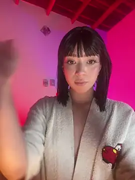 Snapshot of sweeet_peach chatting on 04.11.26 sweeet peach online show from 04.11.26