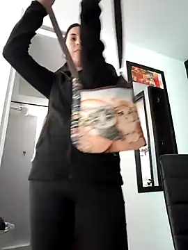 Bonny Klote online show from 12.26.24