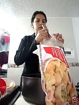 Bonny Klote online show from 01.28.25