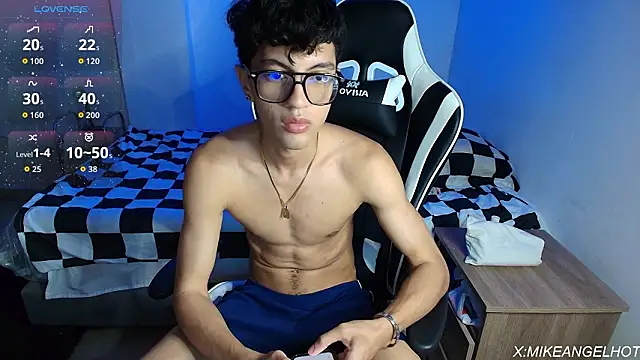 Angelligth online show from 02.17.26