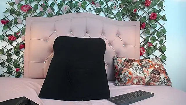 LucyCute 1 online show from 04.13.26