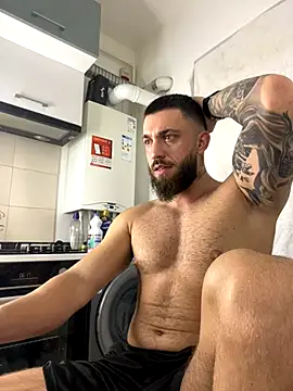 LoveIsBlind  online show from 10.16.25