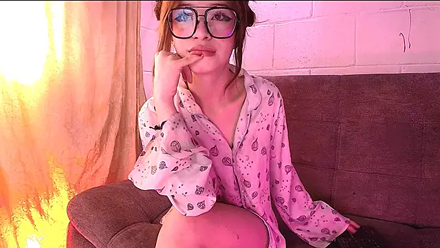 Snapshot of danita_veelz chatting on 12.09.24 danita veelz online show from 12.09.24