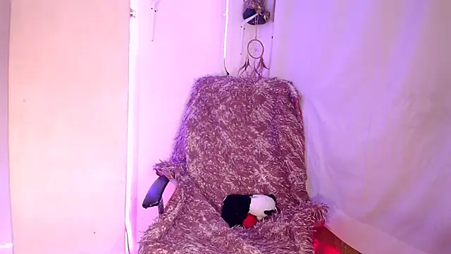 Snapshot of danita_veelz chatting on 11.14.25 danita veelz online show from 11.14.25