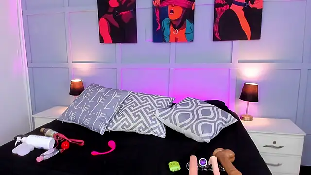 Elizabeth Santos online show from 02.14.25