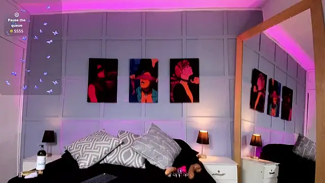 Elizabeth Santos online show from 11.28.25