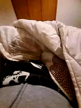 Snapshot of TSandraBellucci chatting on 12.15.24 TSandraBellucci online show from 12.15.24