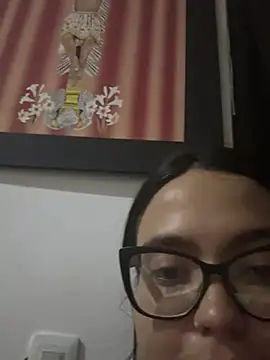 Snapshot of Karla-sexy01 chatting on 12.18.24 Karla-sexy01 online show from 12.18.24