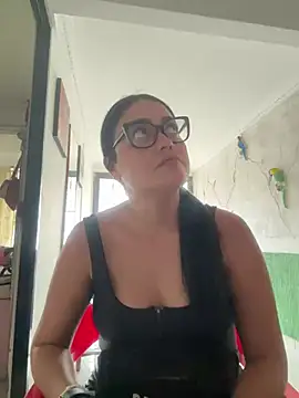 Snapshot of Karla-sexy01 chatting on 12.26.24 Karla-sexy01 online show from 12.26.24