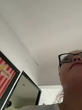 Snapshot of Karla-sexy01 chatting on 01.04.25 Karla-sexy01 online show from 01.04.25