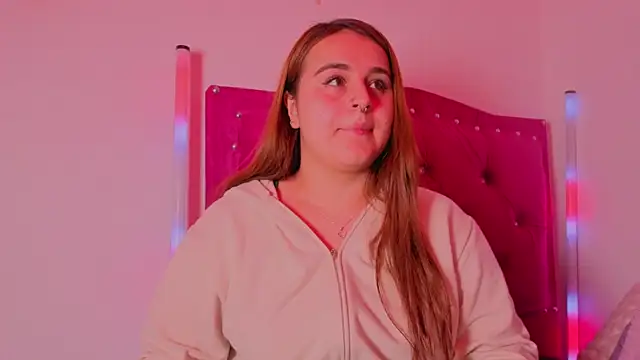 evy orange1 online show from 11.20.25